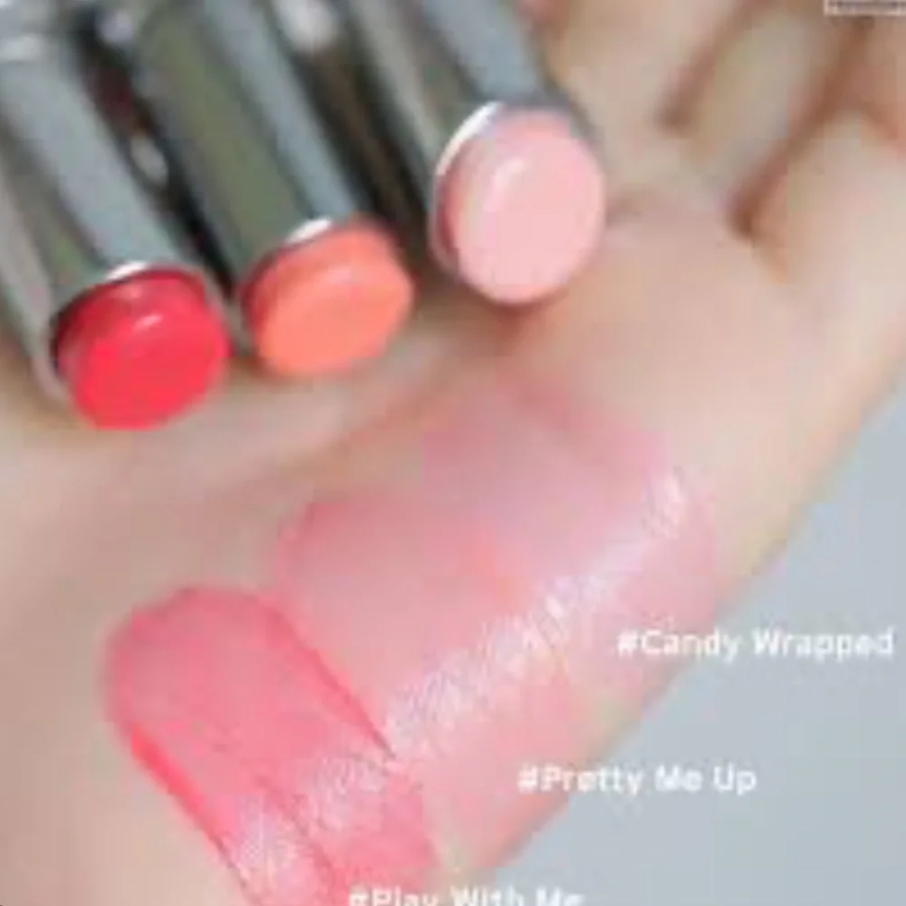 ♣️🌙Mac Pretty Me Up Tendertalk Lip Balm
